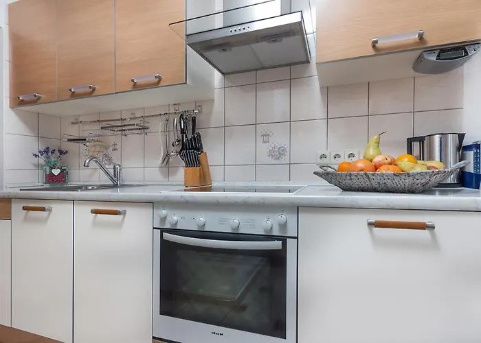 アパート Villa-passat ポレッチ